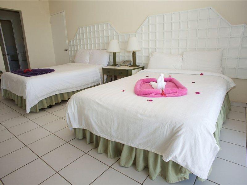 Starfish Halcyon Cove Hotel Dickenson Bay Buitenkant foto
