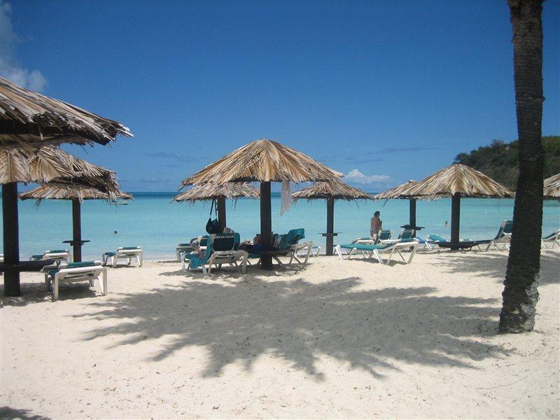Starfish Halcyon Cove Hotel Dickenson Bay Buitenkant foto