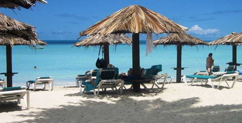 Starfish Halcyon Cove Hotel Dickenson Bay Buitenkant foto