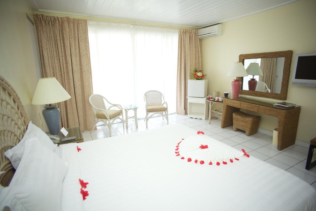 Starfish Halcyon Cove Hotel Dickenson Bay Buitenkant foto