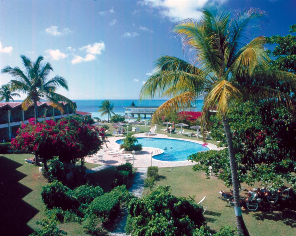 Starfish Halcyon Cove Hotel Dickenson Bay Buitenkant foto