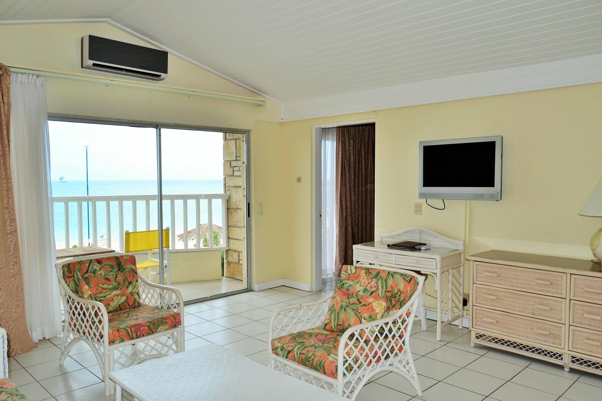 Starfish Halcyon Cove Hotel Dickenson Bay Buitenkant foto
