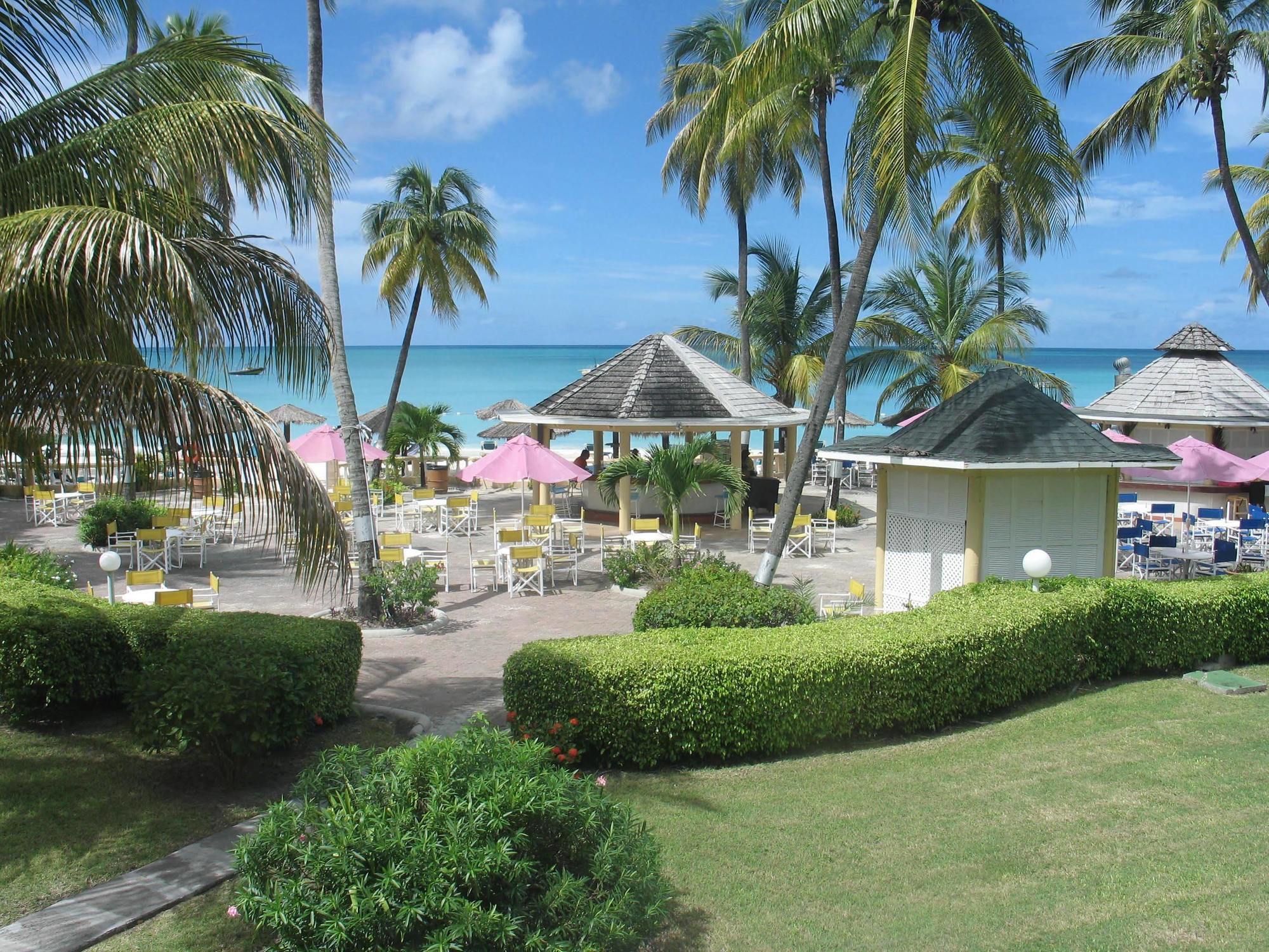 Starfish Halcyon Cove Hotel Dickenson Bay Buitenkant foto