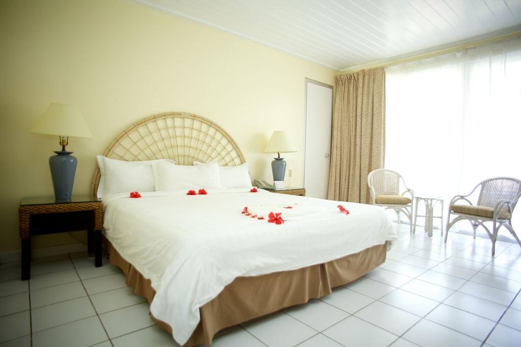 Starfish Halcyon Cove Hotel Dickenson Bay Buitenkant foto